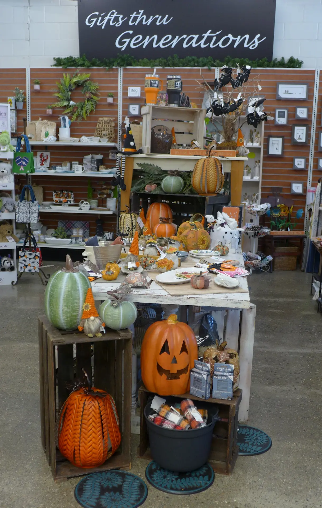 Holdridge Home & Garden