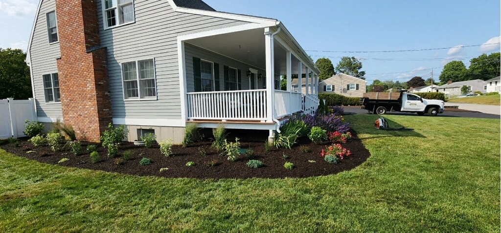 Holdridge Home & Garden